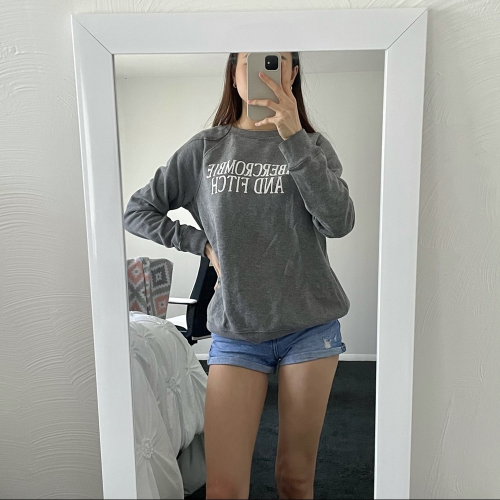 Abercrombie Sweatshirt